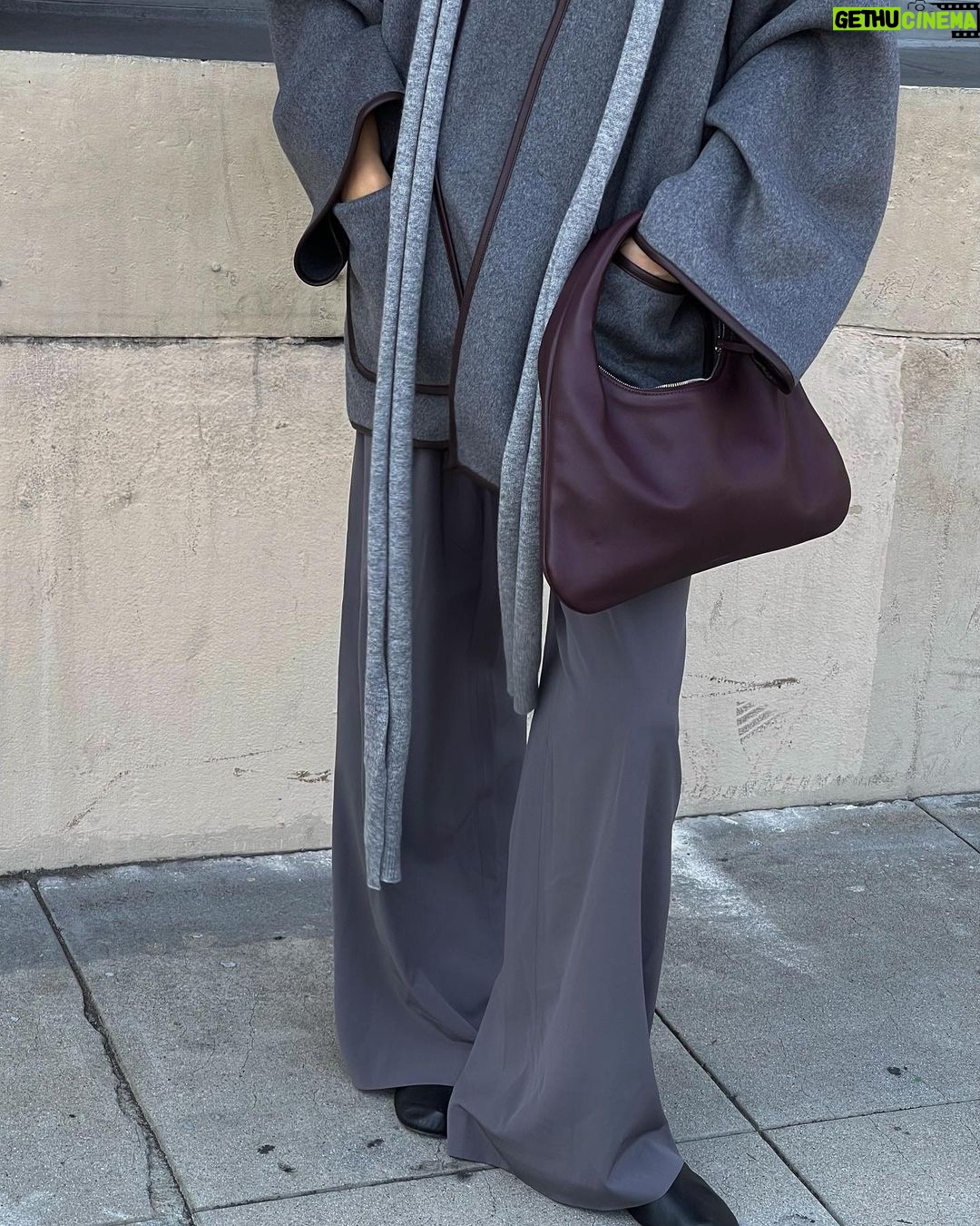 Elsa Hosk Instagram - Wrapped in a blanket @helsastudio