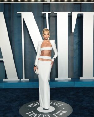 Elsa Hosk Instagram - @vanityfair Oscar’s ✨💫 

thank you so much for having me, the most magical night on the planet🤩