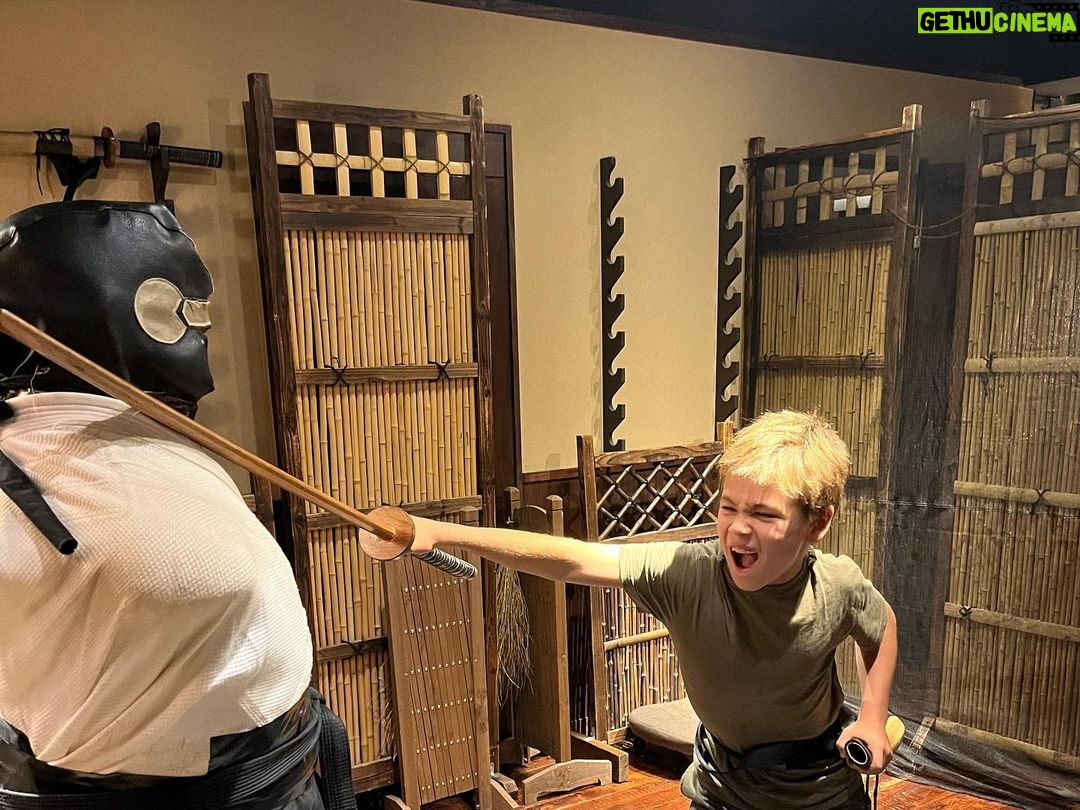 Elsa Pataky Instagram - Holidays in Tokyo 🇯🇵