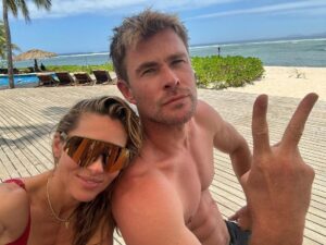 Elsa Pataky Instagram - Fiji family adventures 💛 @tavaruaislandresort @chrishemsworth