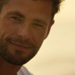 Elsa Pataky Instagram - What an amazing Journey for @chrishemsworth full of emotions and great experiences. Don’t miss #Limitless this amazing series for @NatGeo on @Disneyplus. Watch it till the end. 😉/ no te pierdas el nuevo documental serie #Limitless de @NatGeo en @DisneyPlus, lleno de emociones y experiencias increíbles, El Ultimo episodio es un viaje maravilloso.