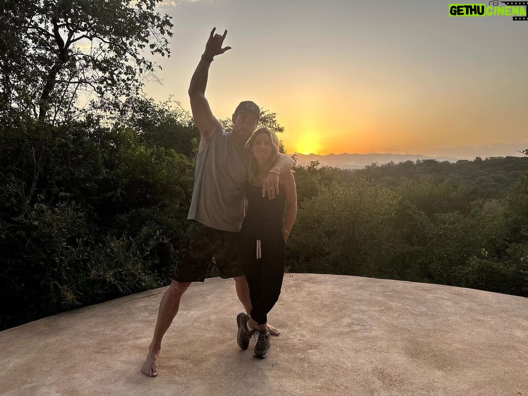 Elsa Pataky Instagram - One or my favourites place in the world! I always dream of Africa. @africa.born @samstogdale