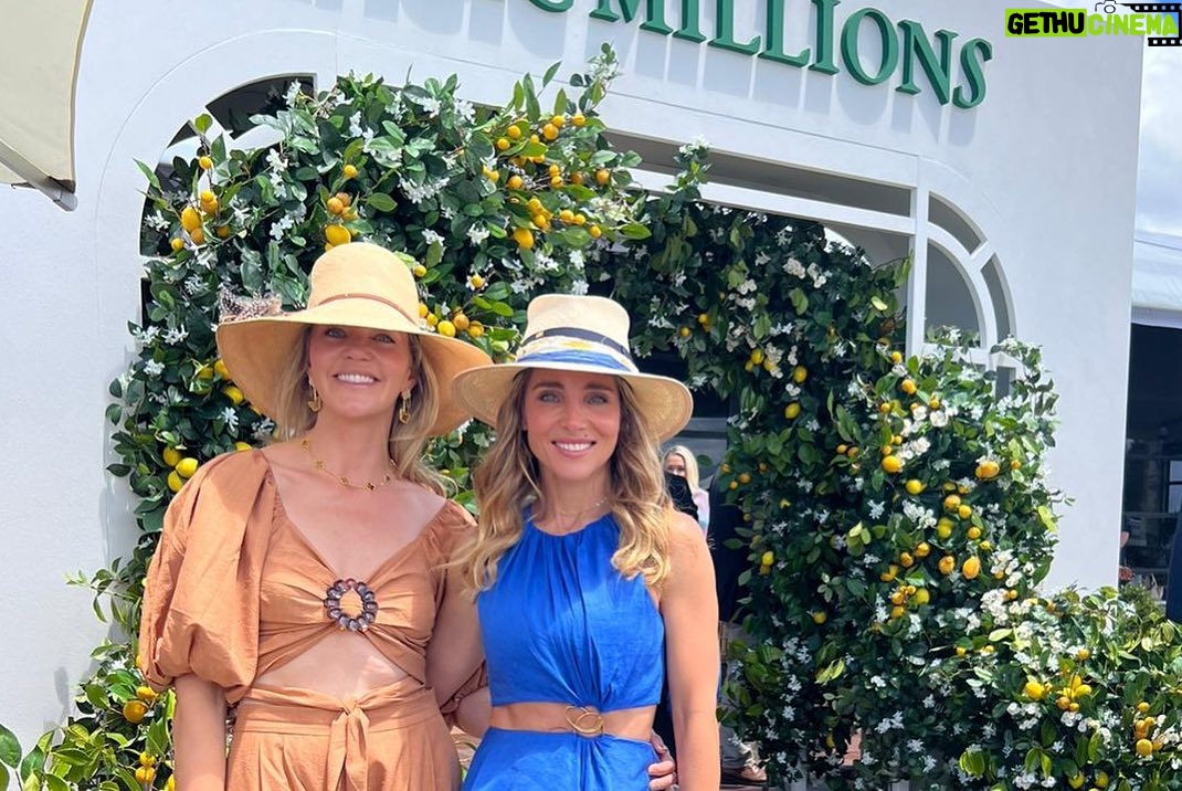 Elsa Pataky Instagram - Thank you @magicmillions for an amazing day! So great to see the incredible talent displayed in the show jumping and polo events!! @magicmillionspolo #magicmillionsshowjumping @bulgari