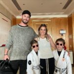 Elsa Pataky Instagram - So proud of my boys,two gold medals each in jiu jitsu, after lots of training and tears sometimes. Congrats! Thanks to @thalisonvsoares for being the best coach. @bjjaustralianopen Muy orgullosa de mis chicos después de ganar dos medallas de oro cada uno en jiu jitsu. Con mucho entrenamiento y lágrimas de vez en cuando. Gracias a @thalisonvsoares por enseñarles. @bjjaustralianopen