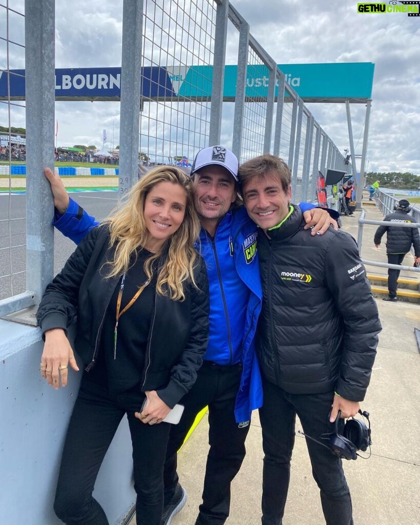 Elsa Pataky Instagram - So nice to be back to the races @motogp and see all my friends. Congrats to the winners @marcmarquez93 @alexrins @pecco63 And thanks to my friends @geletenieto29 @pablonieto22 @micksdoohan for taking care of me and made the weekend so much fun. #australiangp🇦🇺/ que bueno volver a las carreras @motogp y ver a todos mis buenos amigos. Gracias a @geletenieto29 @pablonieto22 y @micksdoohan por cuidarme y hacer el finde inolvidable. 😉👍