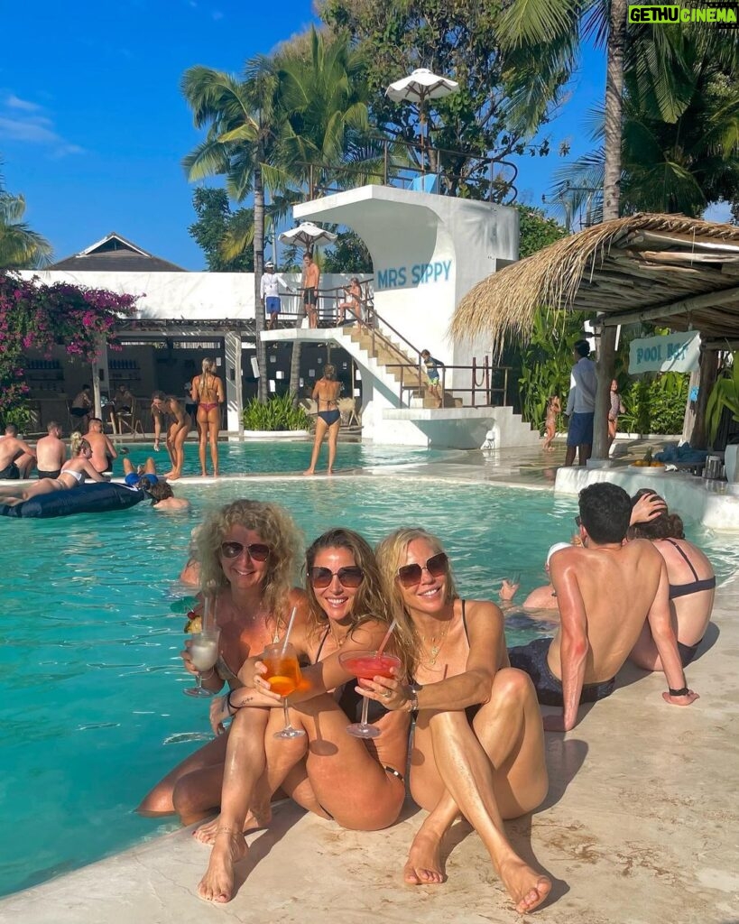 Elsa Pataky Instagram - Having such a great time with this LEGENDS!/ pasándolo bien!! 🥰