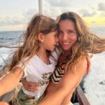 Elsa Pataky Instagram - Such a an amazing holidays. I feel so grateful!! 🙏🏻/ feliz y agradecida de haber podido disfrutar de unas vacaciones de ensueño!