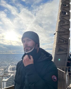Elsa Pataky Instagram - Je t’aime Paris!! 🥰and @chrishemsworth