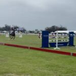 Elsa Pataky Instagram - So great to be back to one of my favourite events @magicmillions show jumping and polo with @nicoleroseart @nachofigueras @b1slater @delfinablaquier @janeylunn #zaraphillips. #magicmillions #magicmillionShowjumping Que ilusión volver a uno de mis eventos favoritos @magicmillions competición de salto y polo.