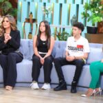 Eman El Assi Instagram - هنبقي معاكم يوم الخميس الجاي مع الأعلامية @monaelshazly.official علي @cbcegypt @cbcdrama #دلال_فتح_الله VS #ايمان_العاصي 😎