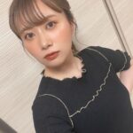 Emi Ōmatsu Instagram - 最近一番盛れた写真！ メイクさんにしてもらうと全然違うからやっぱりプロってすごい〜 昔より痩せたことで前まで着れなかった種類の服着れるようになってうれしい〜