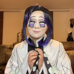 Emi Ōmatsu Instagram - 今夜は月が綺麗ですね。
胡蝶しのぶです。
1枚目:盛れたしのぶ
2枚目:犬としのぶ
3枚目:犬の裏切り
4枚目:撮影終了後