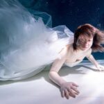 Emi Ōmatsu Instagram - 水中ウエディングNGショット。 最後なんで急にお風呂？
