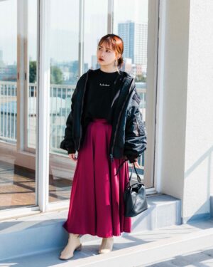 Emi Ōmatsu Instagram - 昨日の動画で報告させていただきましたが、アパレルブランド「EDNA」のＴＶＣＭ放映が決定しました😭😭😭
本当にありがとうございます！
昨日からほぼ全ての商品再入荷＆新作がでておりますのでぜひともチェックしてやってください。
新色のパープルスカート＆パープルパンツちゃんはどちらもかわいいので推しです🥺🥺🥺
かわいがってやってください🥺🥺🥺