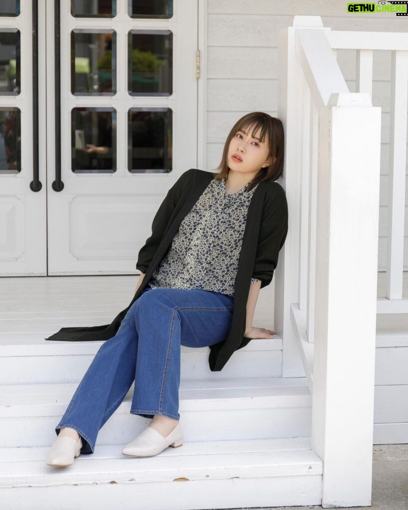 Emi Ōmatsu Instagram - 本日EDNAの新作発売日です！ 今回はちょっとしたデートに着ていける服をテーマにしました☺️☺️☺️ 気合いいれたいけどキメキメでいくのもちがうんだよなぁ…っていうデートにめちゃくちゃちょうどいいです🙆‍♀️🙆‍♀️🙆‍♀️ 着痩せとか防シワとかUVカットとか それぞれのアイテムにこだわりがつまっているので ぜひサイト見てみてください🥺🥺🥺