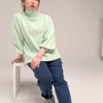 Emi Ōmatsu Instagram - EDNAのTVCM、生配信ありがとうございました！ ウエスト−10センチも無事達成しました😭😭😭 本日より最大50%オフのセール！ この機会にぜひチェックしてみてください☺️☺️☺️ 配信終了後、いつもお世話になっている女性スタッフ３人が 【EDNAでデートコーデを組むなら】というお題で１人１コーデ、考えてくださいました🥺🥺🥺笑 １枚目、２枚目、３枚目 あなたはどのコーデでデートに行きたいですか？？？☺️