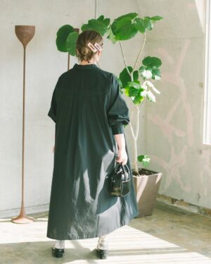 Emi Ōmatsu Instagram - 一枚で着れる服って楽でいいよな〜〜
魅力的〜〜〜🥺🥺🥺
