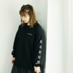 Emi Ōmatsu Instagram - EDNA買ってくれた方本当にありがとう！昨日からみんなのコメントとかメッセージみて定期的に泣いてるゥ！！感動！！！マジでありがとう！！！ 「売り切れてて買えない」って方 ほんとにごめんなさい〜😭 はやく再入荷してもらえるように頑張ってるからちょっとだけ待って〜😭😭😭 PS:Tシャツとパーカはまだ買えますのでよろしくです🥺🥺🥺