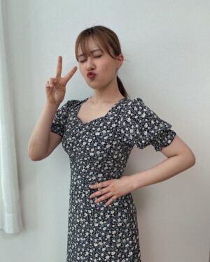 Emi Ōmatsu Instagram - 今ダイエット中なのですが
嬉しいことにすこしずつ痩せてきまして
着られる服も増えてきてとってもハッピーです😘
ワンピース細見えしてめちゃくちゃいいかんじ！セットアップはお仕事にもつかいやすそう！
YouTubeでものせましたが
SHEINのクーポンコードいただいたので
ぜひつかってください☺️『emirin』です☺️

#SHEINforall #SHEIN #PR