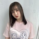 Emi Ōmatsu Instagram – 明日は30歳の誕生日!
…なので今日がラスト20代です!
ちゃんと身なりを整えて過ごそうと思い
美容院にいってまいりました!
だいちゃんいつもほんとにありがと!
人前にでる活動は
20歳の時、お笑い芸人になった
ところからスタートしたので
活動歴も10年になります。
飽き性で集中力のない私が
10年間やりつづけられたことが
ひとまずとても誇らしいし嬉しいし感慨深いです☺️
30代のエミリンチャンネルも
全力で頑張ります!
よろしくお願いします!