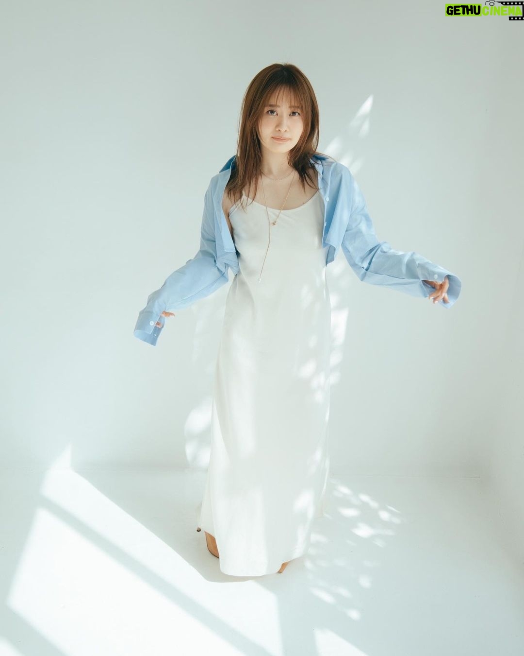 Emi Ōmatsu - 31K Likes - ダイエット後の奇跡の1枚!!!
いや3枚!!!
1枚選ぶとするなら何枚目が
奇跡の1枚だとおもいますか!