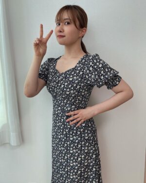 Emi Ōmatsu Instagram - 今ダイエット中なのですが
嬉しいことにすこしずつ痩せてきまして
着られる服も増えてきてとってもハッピーです😘
ワンピース細見えしてめちゃくちゃいいかんじ！セットアップはお仕事にもつかいやすそう！
YouTubeでものせましたが
SHEINのクーポンコードいただいたので
ぜひつかってください☺️『emirin』です☺️

#SHEINforall #SHEIN #PR