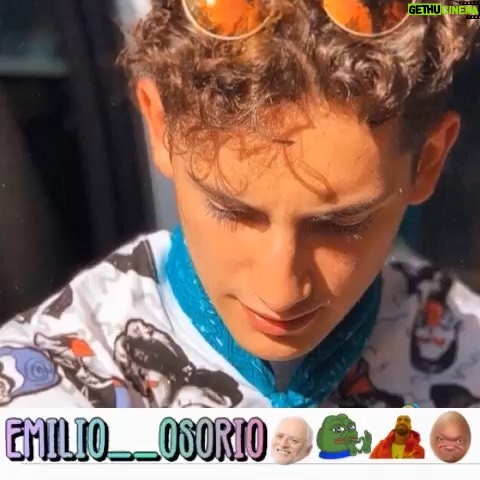 Emilio Osorio Instagram - Un añooo de esta gran historia ARISTEMO y aunque pronto llegue su final quedara marcado por siempre gracias por abrir corazanes y mentes ARISTEMO,gracias por tanto @joaquin.bondoni @emilio.marcos @juanosorio.oficial @emilio.marcos @juanosorio.oficial @joaquin.bondoni @emilio.marcos @emilio.marcos @juanosorio.oficial @joaquin.bondoni ayudenmeeee a que lo vea graciassss