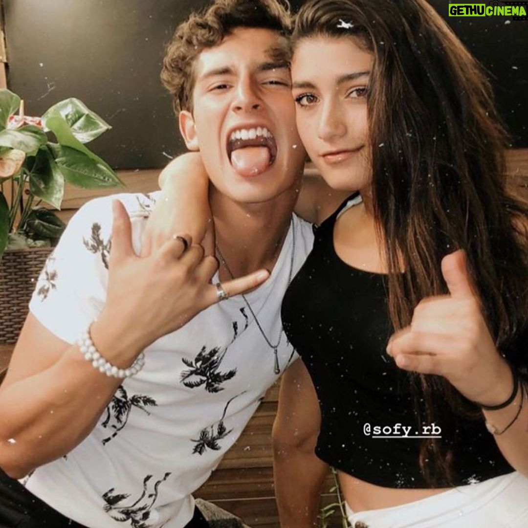 Emilio Osorio Instagram - Wowo wowow feliz cumple @nicolereyesof que buenas fotosssss 📸📸📸 @emilio.marcos