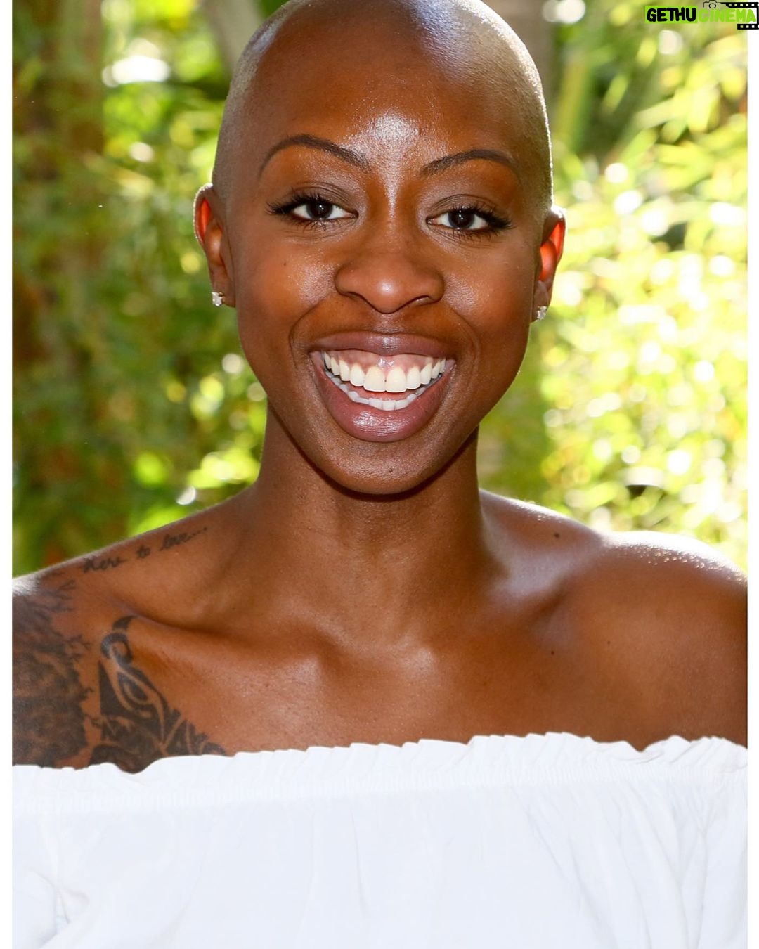 Emily Baldoni Instagram - I have the honor of doing an IG Live with my dear friend and amazing woman and filmmaker Oge Egbuonu TODAY at 11.30am PT. We’ll be discussing her documentary (In)Visible Portraits which shatters the too-often invisible otherizing and marginalization of Black women in America and reclaims the true narrative as told in their own words. Three years in the making it will finally be released this month. Divine timing. Which is also the meaning of her name ❤️👑 @ogetheyogi If you have any questions for the Live please drop them below!
