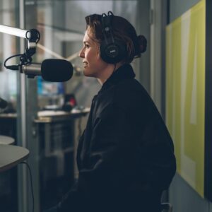 Emily Cox Instagram - That was a fun Interview with @radiofm4 today! Thanks for a lot of laughs!

@antonia_stabinger 
📸: @ameliechapalain 
@sabine_reiter
@simonwinkelmuller