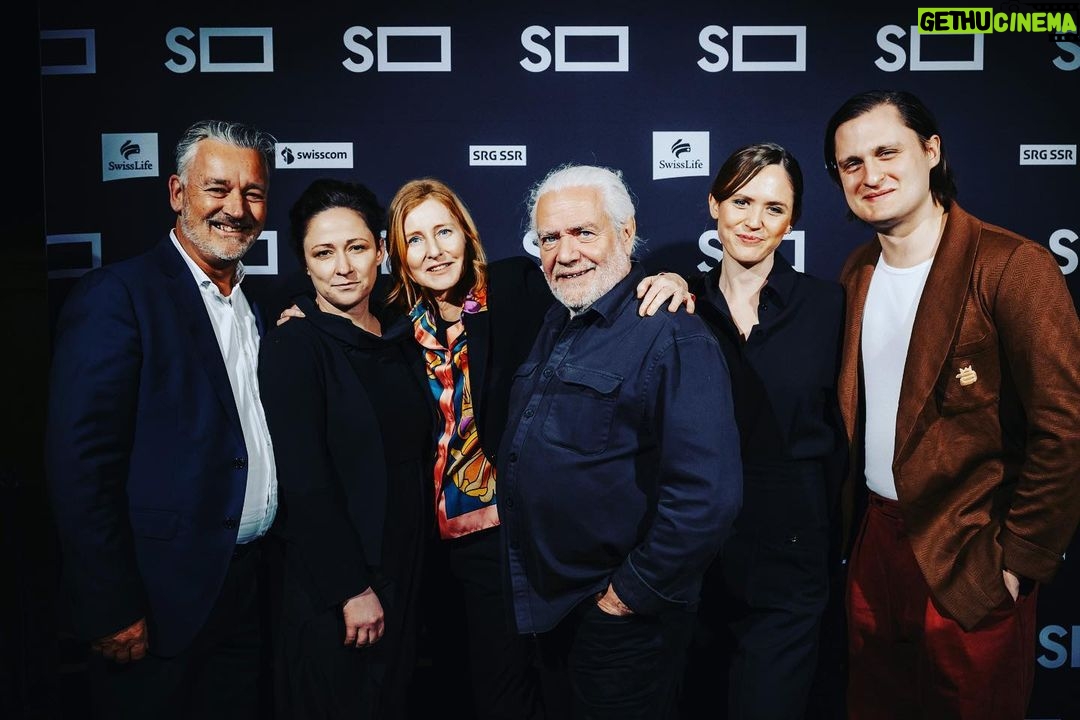 Emily Cox Instagram - Last night’s european premiere of “Alma and Oskar” in Switzerland💫… @allebeste @filmag_vienna @waszilovics @dieter_berner @anita.wasser @scherzjohanna @studiolifelab @agenturplayers @theartistspartnership @panoramaagency @untitledentertainmentagency @simonwinkelmuller @wueste_film