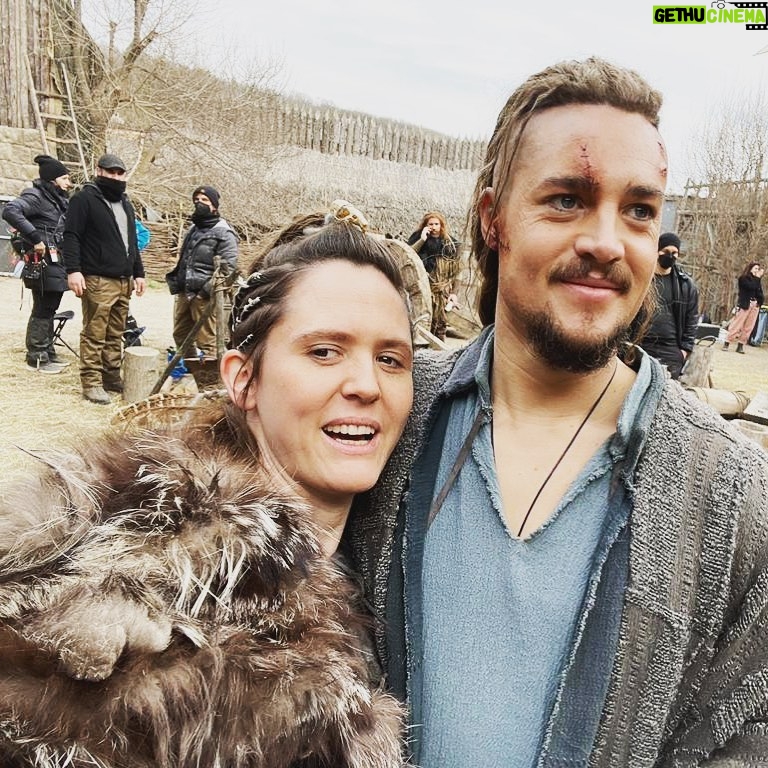 Emily Cox Instagram - Not the best, but probably the very last Photograph ever taken of Uhtred and Brida….❤️ Thank you for everything!!💫💫💫 @alexander.dreymon @thelastkingdom @carnivalfilms @nickmurfpix @netflix @netflixde @bbctwo @chasbain