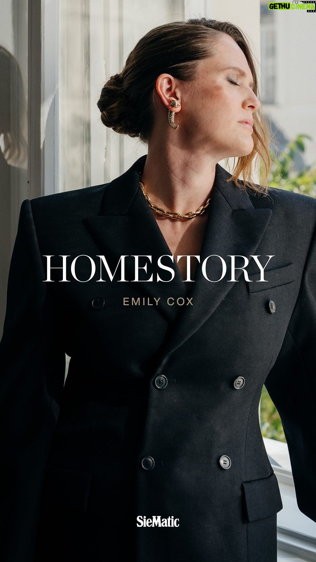 Emily Cox Instagram - Let’s redefine clichés and script lives that resonate. Your unique tale begins now. #siematichomestory #siematic #homestory #kitchendesign #vienna #emilycox #ad #werbung