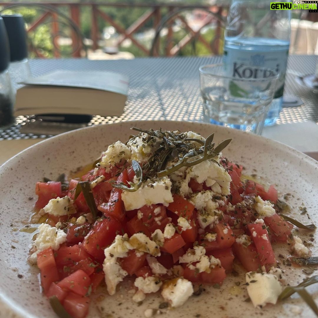 Emily Cox Instagram - KEFALONIA • GREECE These are my Recommendations, based on your Recommendations- thank you so much for showing me your favorite Places❤️! If you ever get to Kefalonia, don’t miss: Video 1: AGIA EFIMIA sweet little village, perfect spot to live and from where to explore the island. Loads of lovely Tavernas, small beaches (Paradise Beach!) for a quick cool down. Video 2: DAFNOUDI BEACH Lovely cove, you can get to it by walking through the woods for about 15 minutes. In high season go in the morning- it was EMPTY when we went there☺️. Photo 3 and Video 4: SEA ROCK CAFE in Agia Efimia @sea_rock_ws10 SO relaxing Taverna to hang out in, have Lunch, Dinner, or Coffee there- you won’t regret it☺️. Photo 5: Have delicious Breakfast in the mountains in Rosie‘s Cafe! @_rosiescafe_ Photo 6&7:The best dinner we had on the island while you watch the sun go down at „Alati“ @alati_all_day_bar_restaurant Photo 8&9: Simply Beautiful Myrtos Beach!! I hope you will enjoy Kefalonia as much as I did, when you get there! ☀️ Find even more about Kefalonia in my Story Highlights! #no ad, just beautiful, fun and delicious! @visitgreecegr @kefalonia.official @kefalonia__island @kefalonia__greece