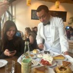 Emily Ratajkowski Instagram - 36 hours in Mexico City with my tiny world traveler 🇲🇽 No puedo esperar a volver a uno de mis lugares favoritos! Mexico City, Mexico
