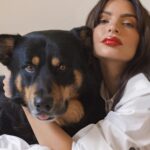 Emily Ratajkowski Instagram - Zero animals harmed. One perfect red.   Hourglass is proudly cruelty-free and committed to supporting animal welfare in beauty and beyond.   Emily Ratajkowski, featured with Colombo, wears: Unlocked Soft Matte Lipstick in Red 0 Phantom Volumizing Glossy Balm in Thrill   #ZeroAnimalsHarmed