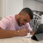 Emine Mkh Instagram - Travail ! Objectif ! Rêves ! Ne baissez jamais les bras la miff. 📈🦾 🧠