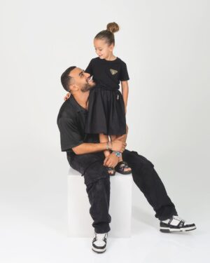 Emine Mkh Instagram - « I will stay with you for life » 🤍
Tonton te vois grandir de jours en jours et il est fier de la gentille petite fille que tu deviens. 1,2 ou 3 la miff ? C’était dur de choisir 🫀