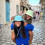 Emine Mkh Instagram - 𝔽𝕒𝕞𝕚𝕝𝕪 𝕙𝕠𝕝𝕚𝕕𝕒𝕪𝕤 🤍❤️🇹🇳 𝔼𝕥 𝕧𝕠𝕦𝕤, 𝕧𝕠𝕦𝕤 𝕖̂𝕥𝕖𝕤 𝕒𝕝𝕝𝕖𝕫 𝕠𝕦̀ 𝕖𝕟 𝕧𝕒𝕔𝕒𝕟𝕔𝕖𝕤 𝕝𝕒  𝕞𝕚𝕗𝕗 ? Sousse-Tunisie