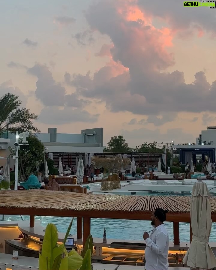 Emine Mkh Instagram - Dubaï Life 💚 Nikki Beach - Dubai