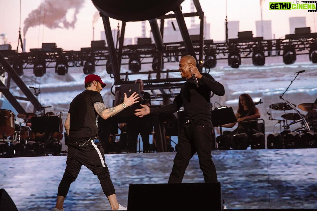 Eminem - 1.1 Million Likes - U kno it’s Dre day !!! Happy bday Doc.
