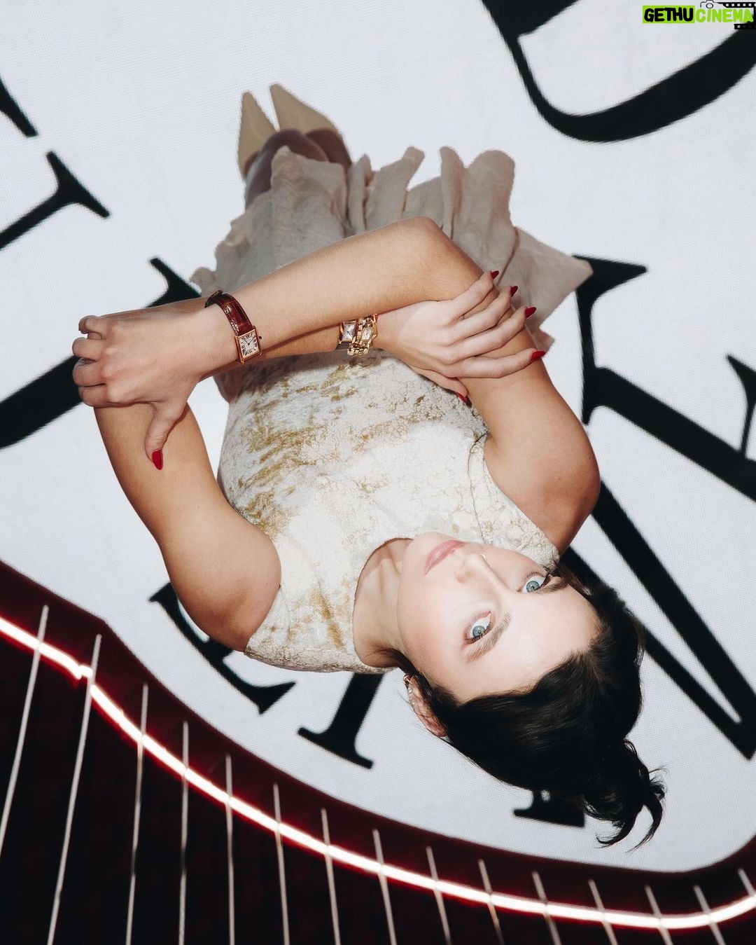 Emma Chamberlain Instagram - miami time :P @cartier for @wmag by @tyrellhampton styled by @jaredellner Miami, Florida