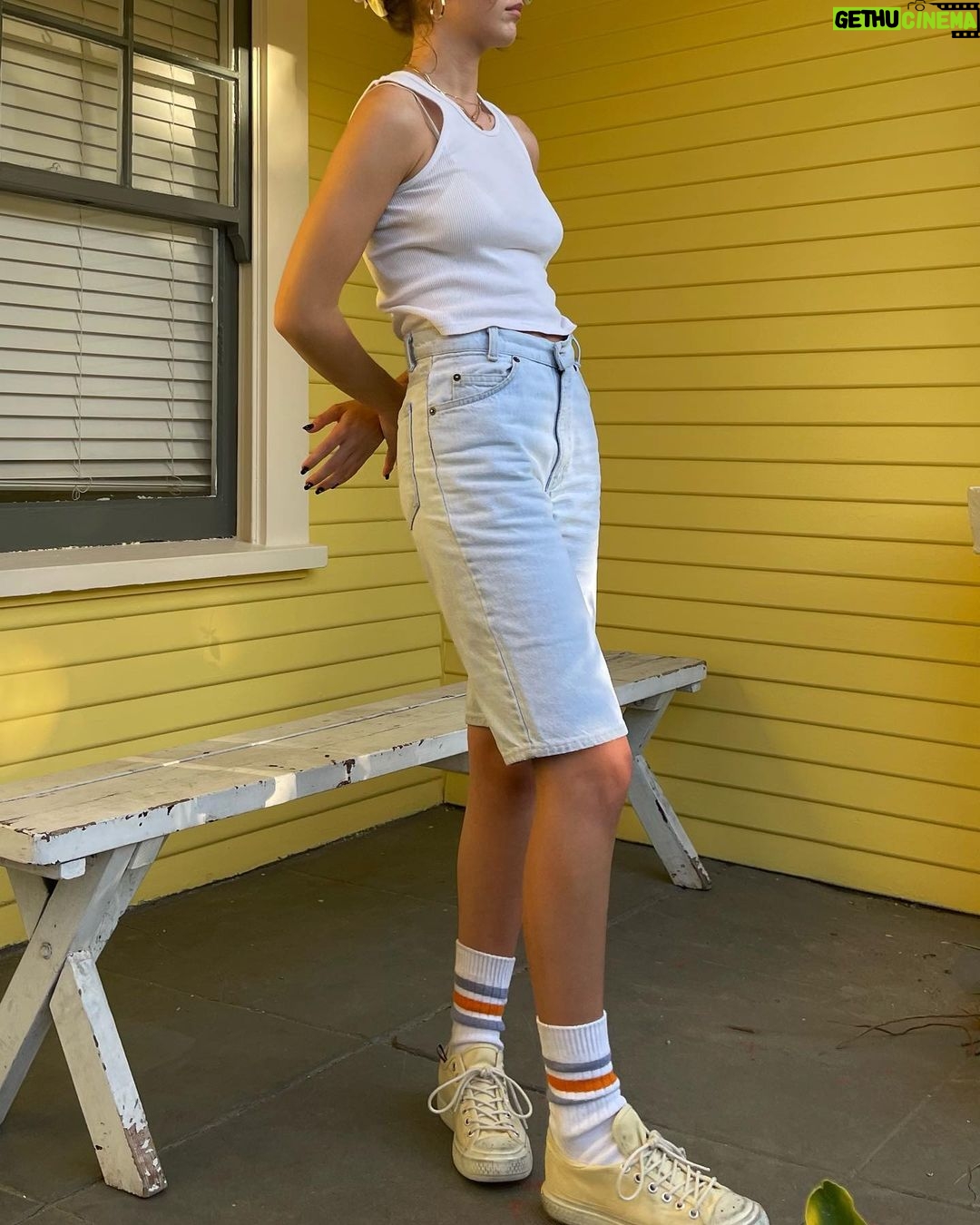Emma Chamberlain Instagram - 🗣️JORTS👖