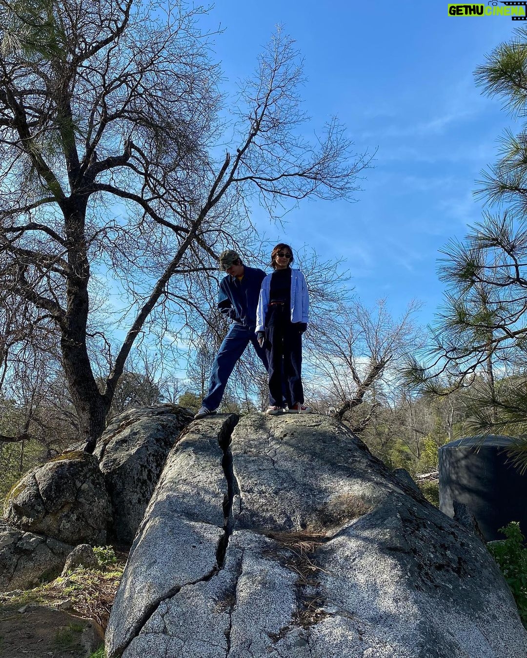Emma Chamberlain Instagram - in the MOUNTAINS