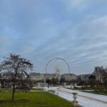 Emma Chamberlain Instagram - i ❤️ 🐦🥐⛄️⛸️🎡 Paris, France