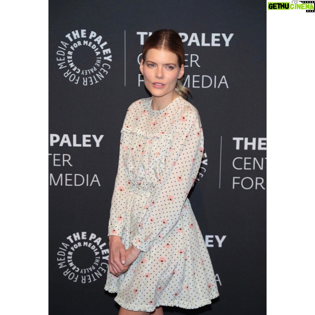 Emma Greenwell Instagram - Thanks for having us Paley Center Season 3 premieres January 17th Link to trailer in bio