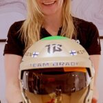 Emma Kimiläinen Instagram – The perfect race weekend gift for our pilots! 🎁😍

Big thanks, @bellracinghq. 🙏

#E1Series #E1JeddahGP #TomBrady Jeddah, Saudi Arabia