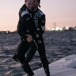 Emma Kimiläinen Instagram – You’re not a real winner until you’ve jumped in the sea 🤣👏

@e1teambrady loving life after their historic win at the #E1JeddahGP 🤗

#E1Series #ChampionsOfTheWater