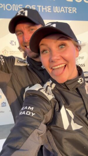 Emma Kimiläinen Instagram - RACE. WINNERS. 🏆

#E1Series #E1JeddahGP