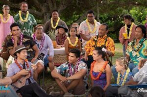 Emma Meisel Instagram - Season 1 finale tomorrow night ❤️🌴
@doogiekamealohamd @disneyplus @disneybrandtvpr #doogiekamealohamd #disneyplus